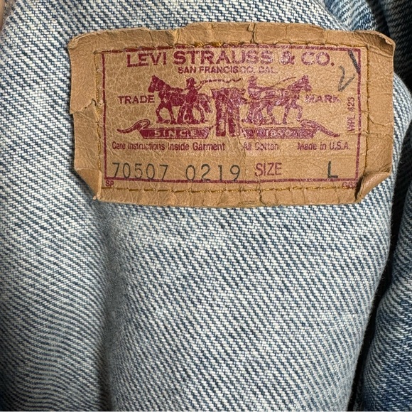 Vtg Levi’s 70507-0219 Denim Trucker Jacket Mens L Blue Made in USA acid wash - Picture 3 of 13